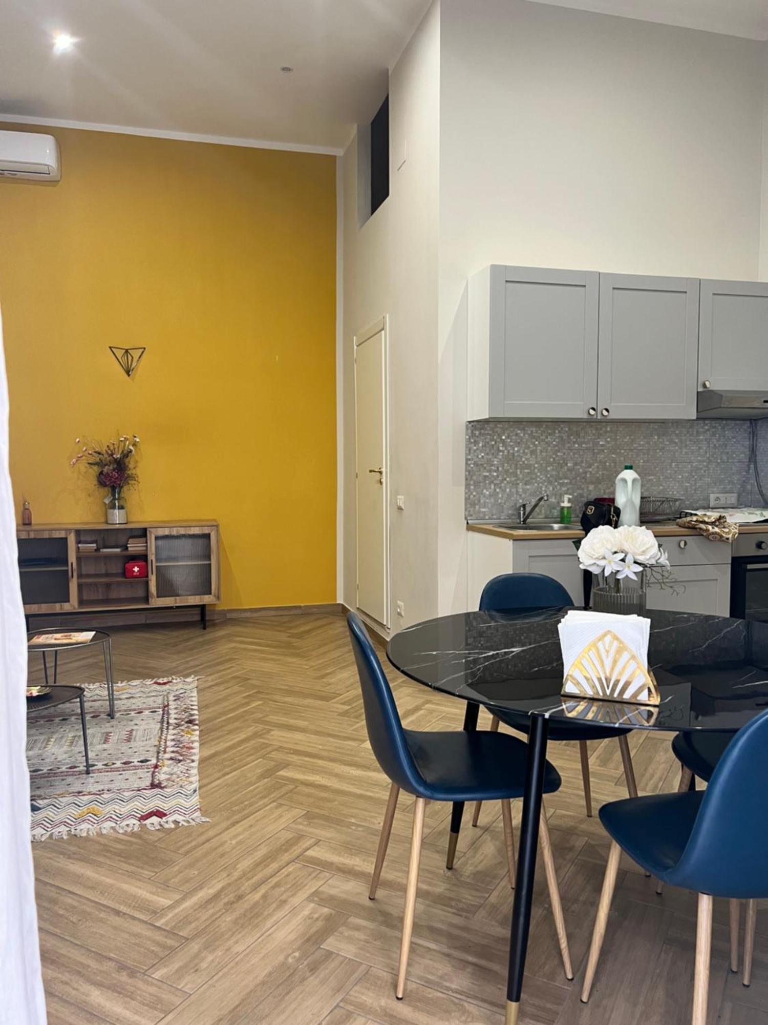 Scio' Apartment-Centro Storico- Naples Exterior photo